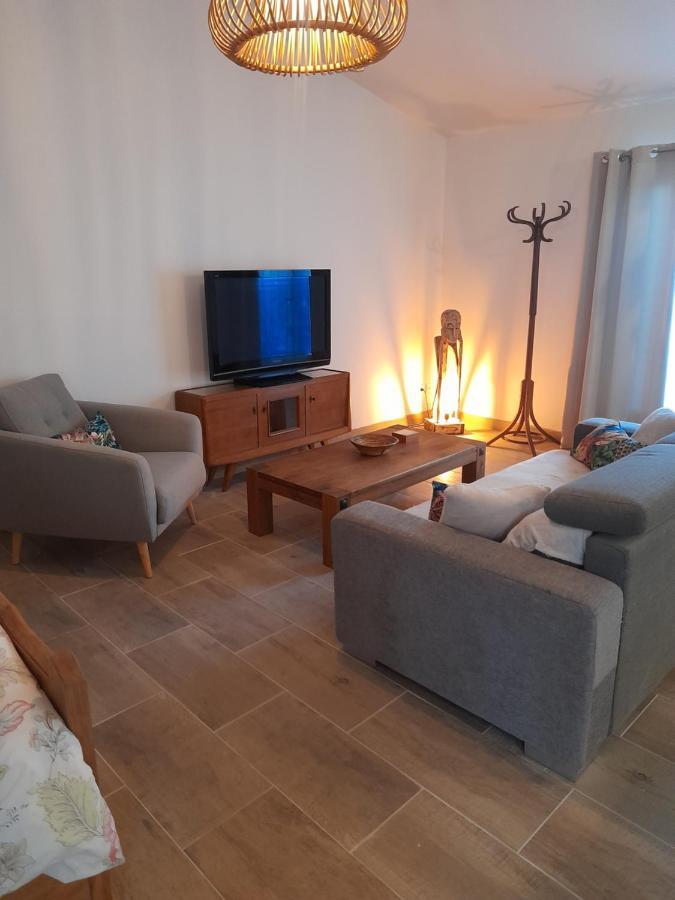 L'Atelier Des Reves Villa Capestang Exterior photo